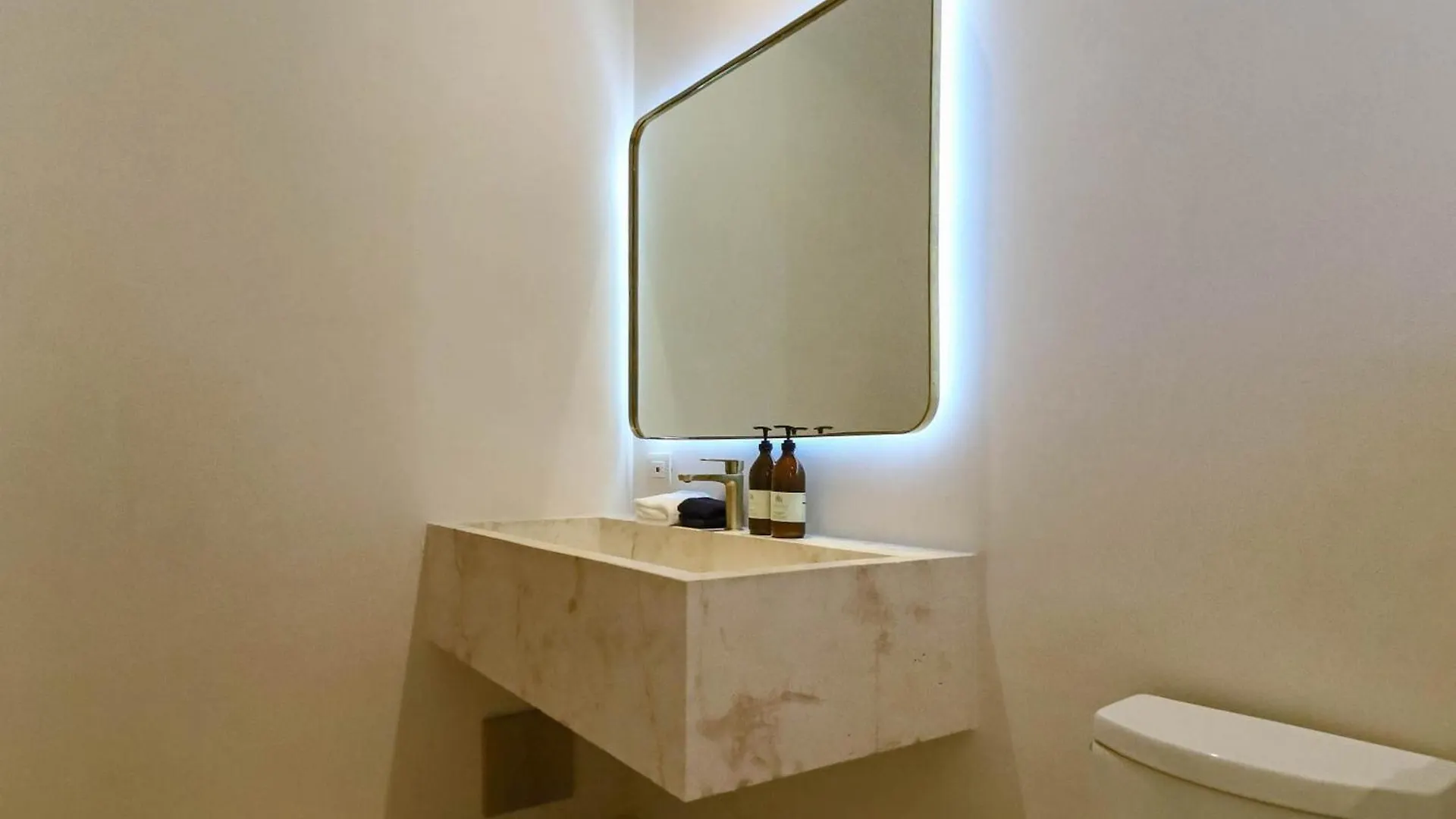 Suites Panamera Τουλούμ