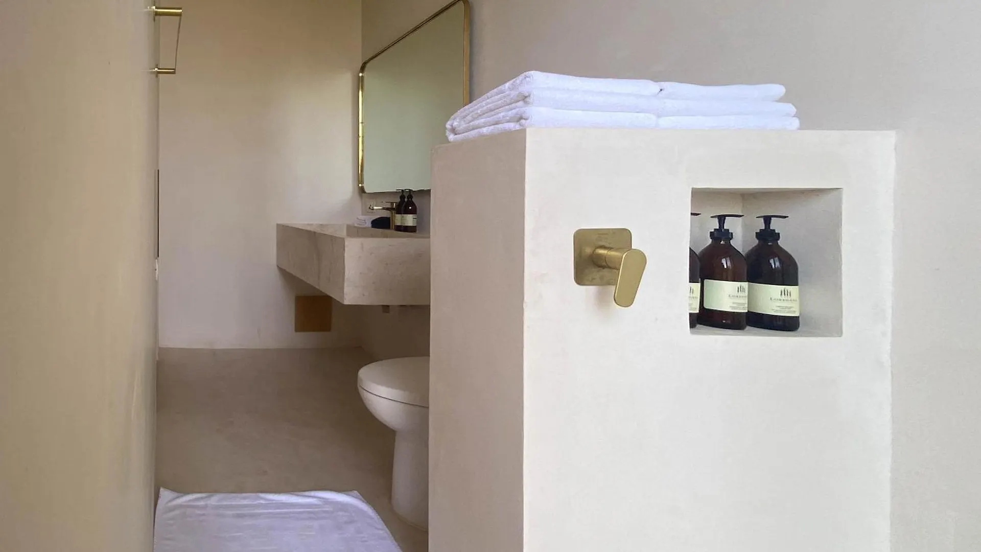Suites Panamera Τουλούμ