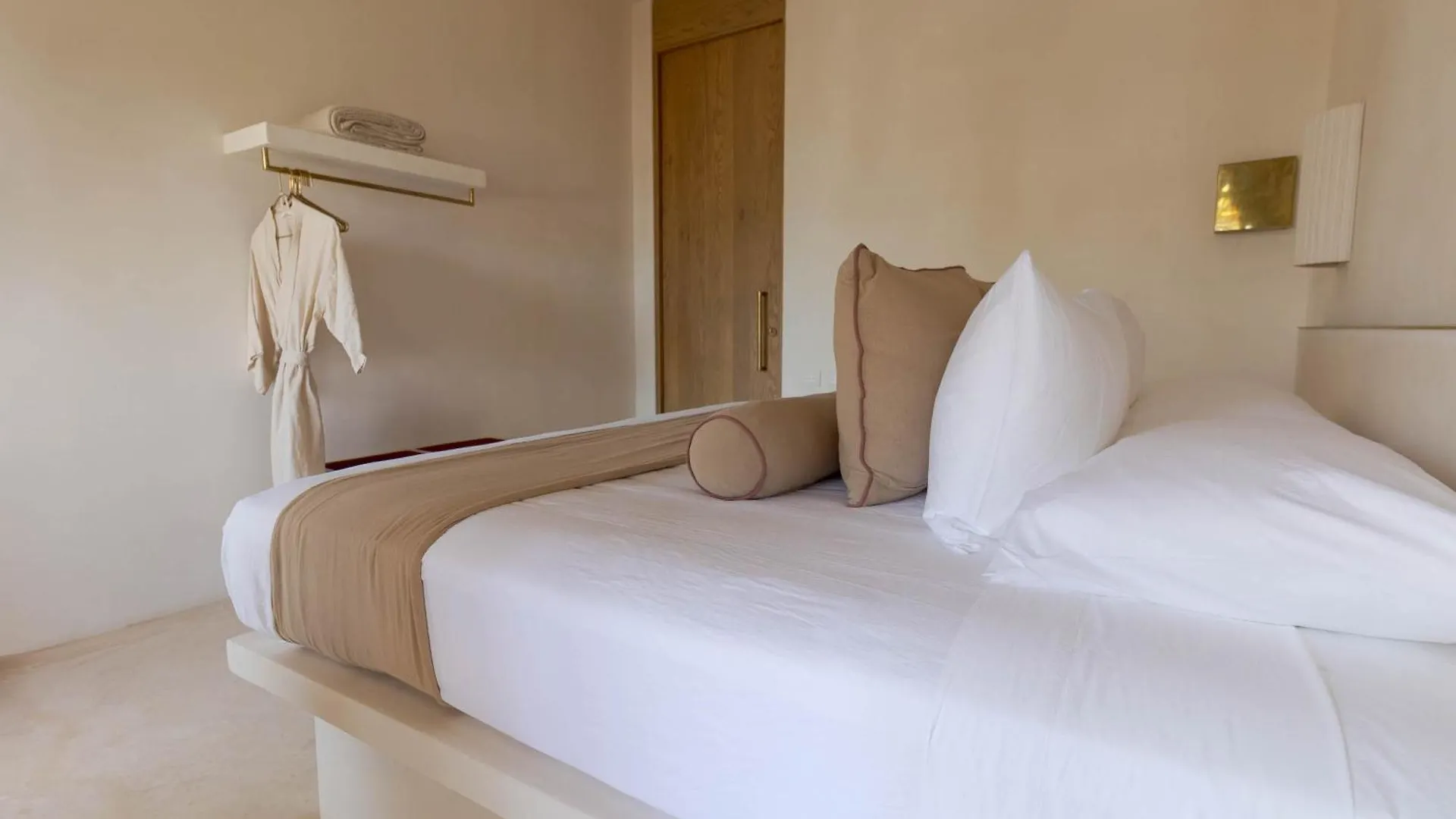 **** Ξενοδοχείο Suites Panamera Τουλούμ Μεξικό